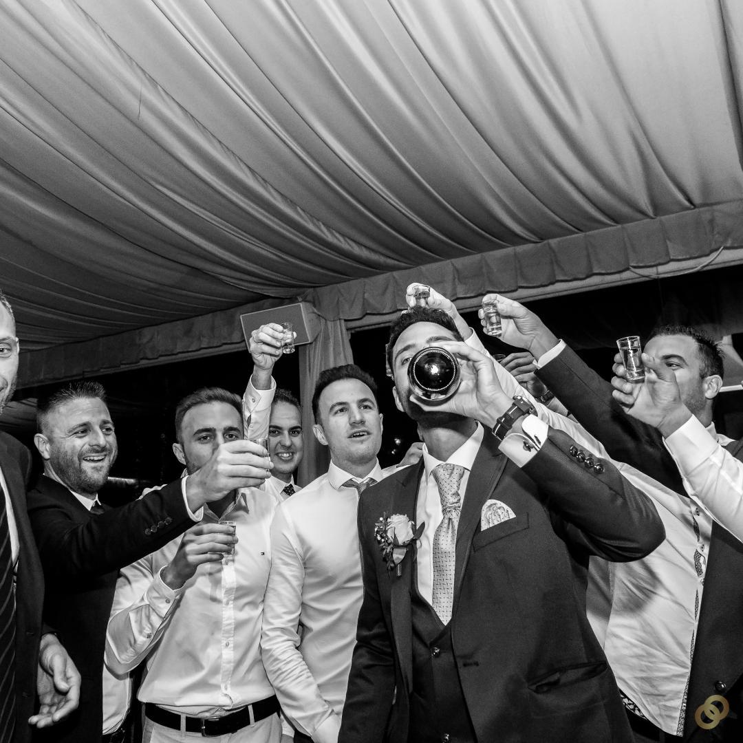 Contrata a Michela Fotografía para tu evento o boda.