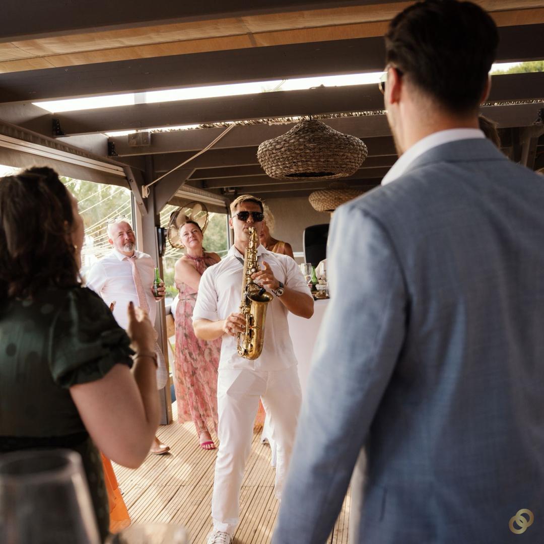 Saxofón en boda