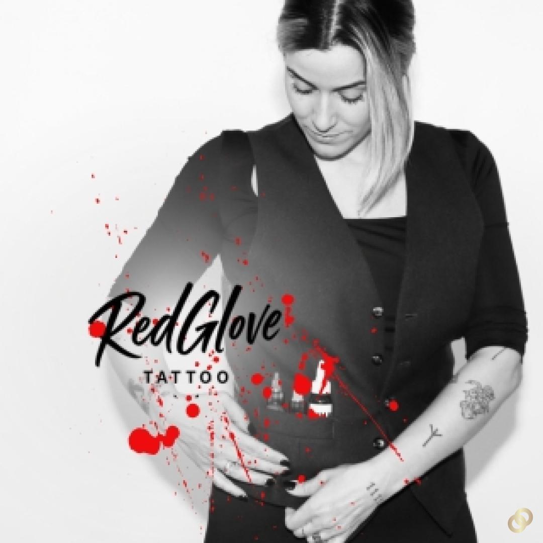 Red Glove Tattoo  - Tatuadores